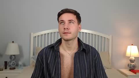 Snapshot of andrew2305 chatting on 2, 10, 2025 Justin Andrew online show from 2, 10, 2025