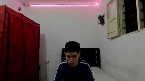 andrew_2811 online show from 21, 4, 2026