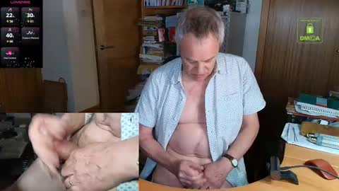 Snapshot of andrew_9999 chatting on 20, 11, 2025 Andrew online show from 20, 11, 2025