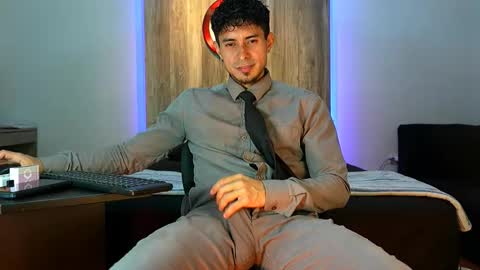 Andrew online show from 14, 11, 2025