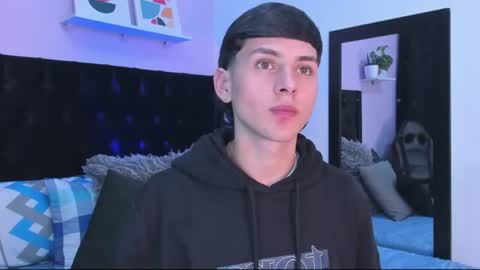 Snapshot of andrew_restrepo chatting on 8, 7, 2026 andrew restrepo online show from 8, 7, 2026