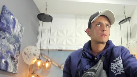 Snapshot of andrewcooper1 chatting on 8, 1, 2025 andrew online show from 8, 1, 2025