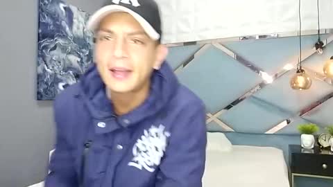 Snapshot of andrewcooper1 chatting on 9, 1, 2025 andrew online show from 9, 1, 2025