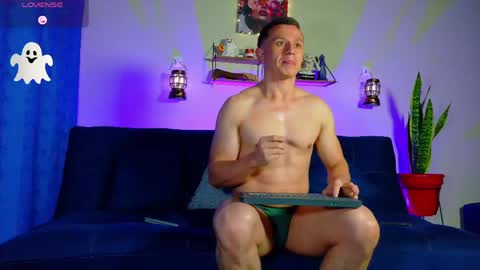 Snapshot of andrewfalcon_ chatting on 3, 5, 2026 andrewfalcon_ online show from 3, 5, 2026