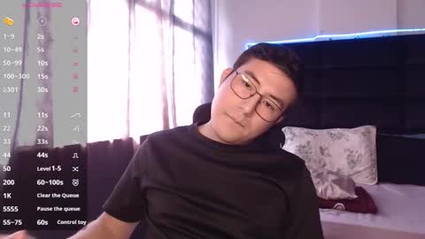 andrewmhilton_ online show from 17, 11, 2025