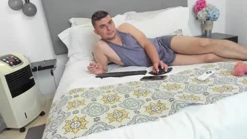 Snapshot of andrhes_muller chatting on 10, 10, 2025 andrhes muller online show from 10, 10, 2025