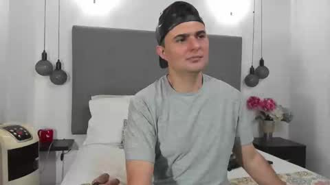 Snapshot of andrhes_muller chatting on 16, 11, 2025 andrhes muller online show from 16, 11, 2025