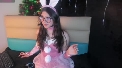   online show from 23, 12, 2024