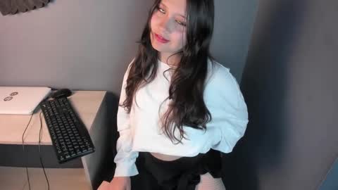   online show from 22, 1, 2025