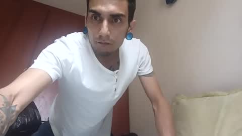 Snapshot of andsexbi69 chatting on 27, 10, 2025 andsexbi69 online show from 27, 10, 2025