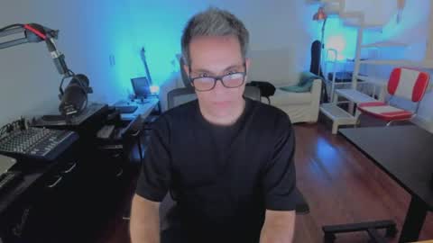 Andrew online show from 5, 8, 2026