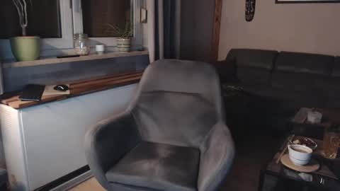 Andy online show from 12, 4, 2026