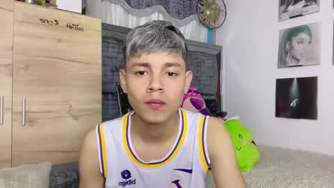 Snapshot of andy_belier chatting on 19, 11, 2025 Andy online show from 19, 11, 2025