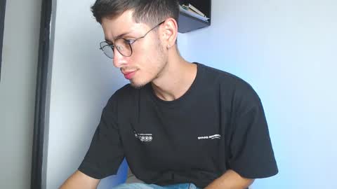 Snapshot of andy_collins__ chatting on 30, 9, 2025 andy_collins__ online show from 30, 9, 2025