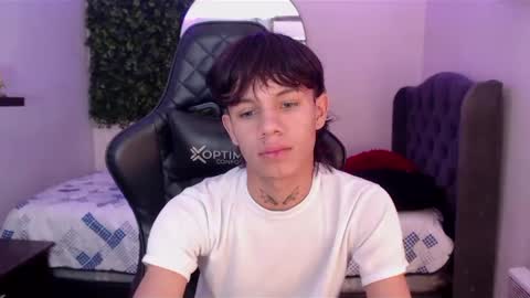 andy_dan1 online show from 6, 3, 2025