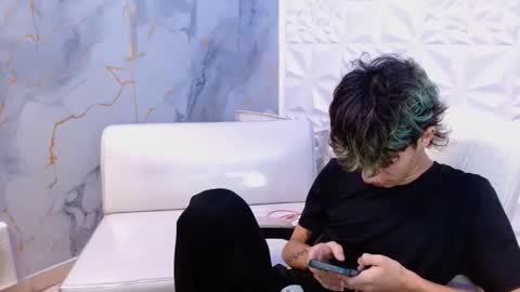 andy_dan1 online show from 2, 4, 2026