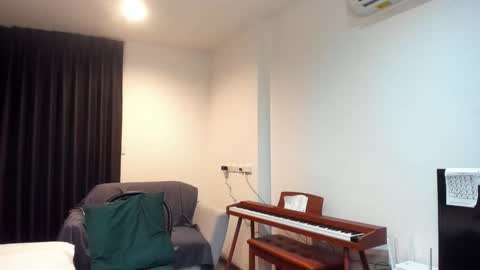 Snapshot of andy_hunk chatting on 6, 11, 2025 Andrew online show from 6, 11, 2025