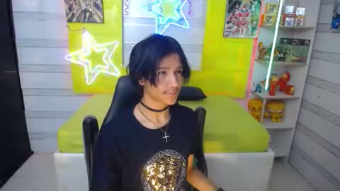 Snapshot of andy_staar18 chatting on 23, 10, 2025 andy online show from 23, 10, 2025