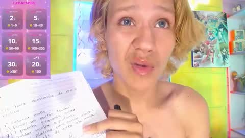 Snapshot of andy_staar18 chatting on 13, 12, 2025 andy online show from 13, 12, 2025