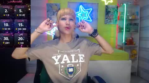 Snapshot of andy_staar18 chatting on 22, 12, 2025 andy online show from 22, 12, 2025