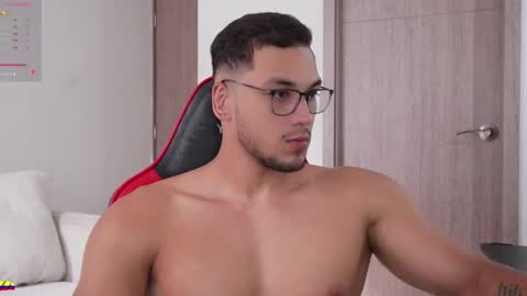 Snapshot of andy_weld chatting on 13, 2, 2026 my onlyfans online show from 13, 2, 2026