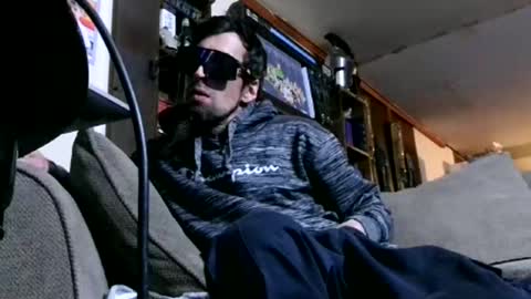 Snapshot of andybadass chatting on 25, 12, 2024 andybadass online show from 25, 12, 2024