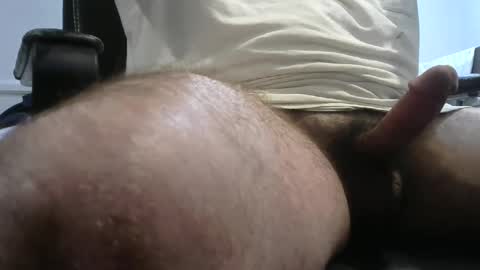 Snapshot of andychow381213 chatting on 5, 10, 2025 andychow381213 online show from 5, 10, 2025