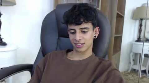 Snapshot of andyxibrat chatting on 21, 4, 2026 andyxibrat online show from 21, 4, 2026