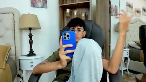Snapshot of andyxibrat chatting on 15, 5, 2026 andyxibrat online show from 15, 5, 2026
