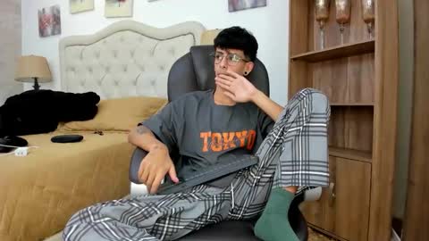 Snapshot of andyxibrat chatting on 21, 5, 2026 andyxibrat online show from 21, 5, 2026