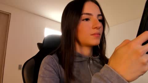      online show from 17, 2, 2025