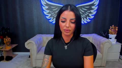 Anne online show from 8, 3, 2025