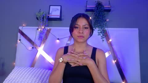 Snapshot of angeelmoon__ chatting on 14, 11, 2025 ANGEL online show from 14, 11, 2025