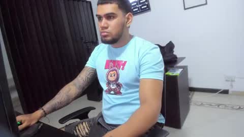 Snapshot of angel__tattoo chatting on 27, 4, 2026 angel__tattoo online show from 27, 4, 2026