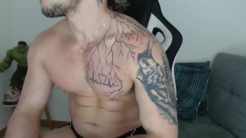 Angel Curl online show from 14, 1, 2026