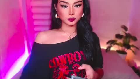 Snapshot of angel_eloaxx chatting on 2, 6, 2026 Angel online show from 2, 6, 2026