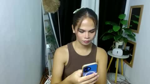 Snapshot of angel_indiguise chatting on 10, 9, 2025 angela online show from 10, 9, 2025