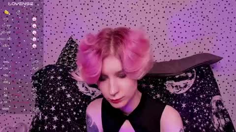 Angel Dust online show from 17, 5, 2026