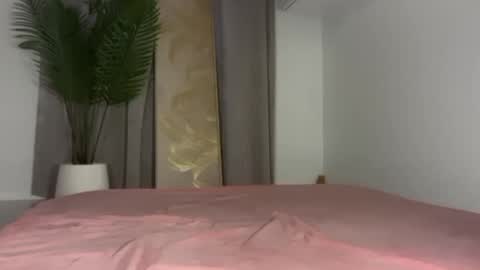 Snapshot of angel_petite07 chatting on 8, 6, 2026 angel_petite07 online show from 8, 6, 2026