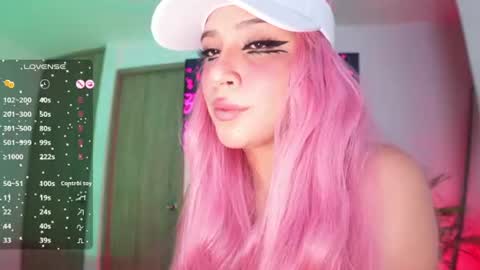 Snapshot of angel_rouse_1 chatting on 13, 6, 2026 Angel online show from 13, 6, 2026