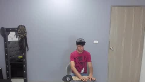 angel_schiavone online show from 10, 9, 2025