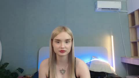 Snapshot of angel_share chatting on 26, 5, 2026 Angela online show from 26, 5, 2026
