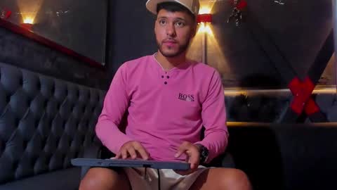 angel_villareal_ online show from 13, 3, 2026