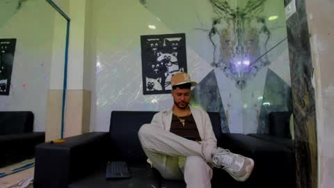 angel_villareal_ online show from 28, 3, 2026