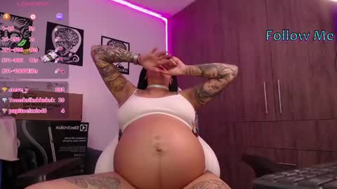 Snapshot of angela_lauren chatting on 15, 5, 2026 Angela online show from 15, 5, 2026