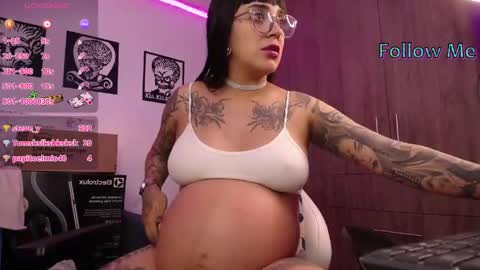 Snapshot of angela_lauren chatting on 15, 5, 2026 Angela online show from 15, 5, 2026