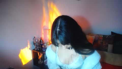  Angela  online show from 19, 10, 2025