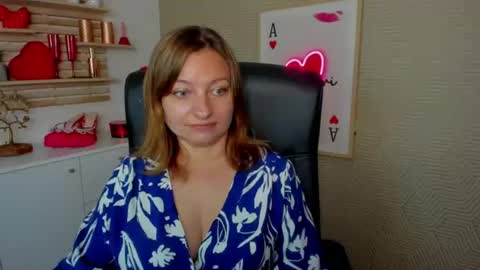 Snapshot of angela_samt chatting on 22, 6, 2026 Angela online show from 22, 6, 2026