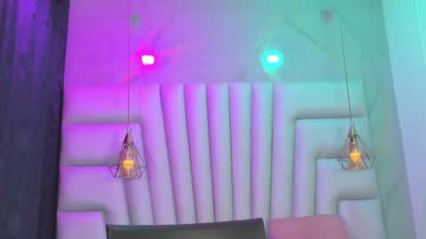 Snapshot of angelaa_cute chatting on 16, 4, 2026 ANGELA online show from 16, 4, 2026