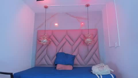 Snapshot of angelaa_cute chatting on 20, 4, 2026 ANGELA online show from 20, 4, 2026
